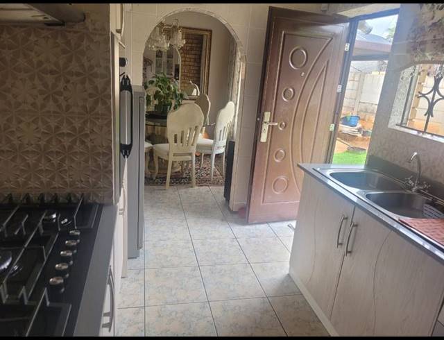 3 BEDROOM HOUSE FOR SALE IN CLARINA